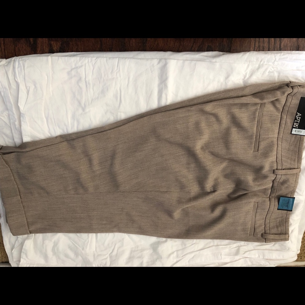 Women’s Apt 9 Curvy Fit Capris 16P